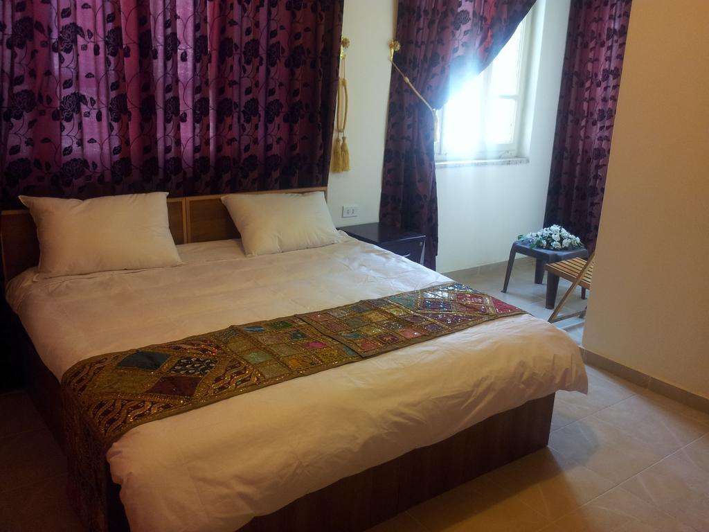Jordan River Hotel Amán Habitación foto